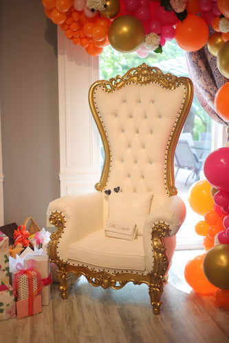 Sweetheart throne chair